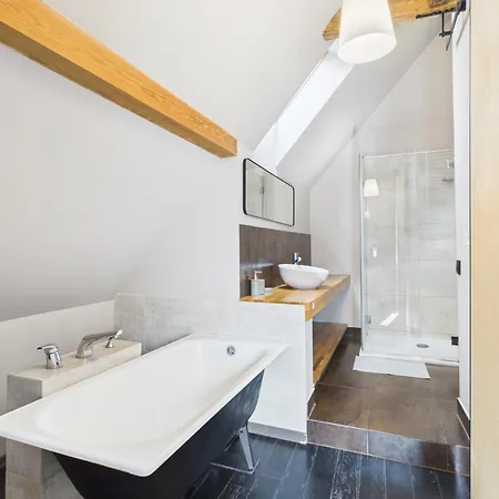 Superapart Centrum Hidden Gem - Ideal For Relaxation & Escapes, Near To Molo *